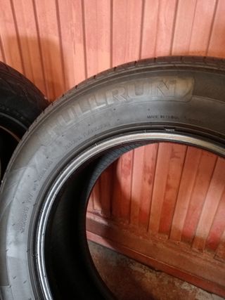 Neumáticos 215/60 R16 99V