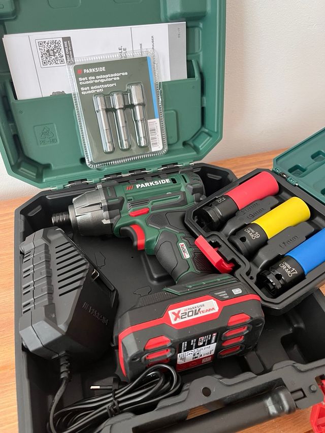 Chave de impacto recarregável