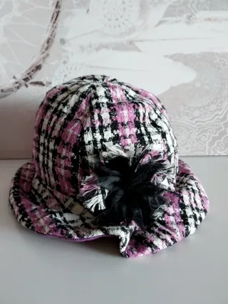 Gorro tweed estilo cloche 
