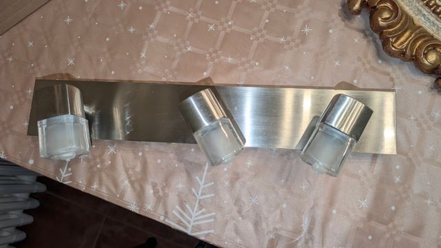 Lámpara de baño moderna