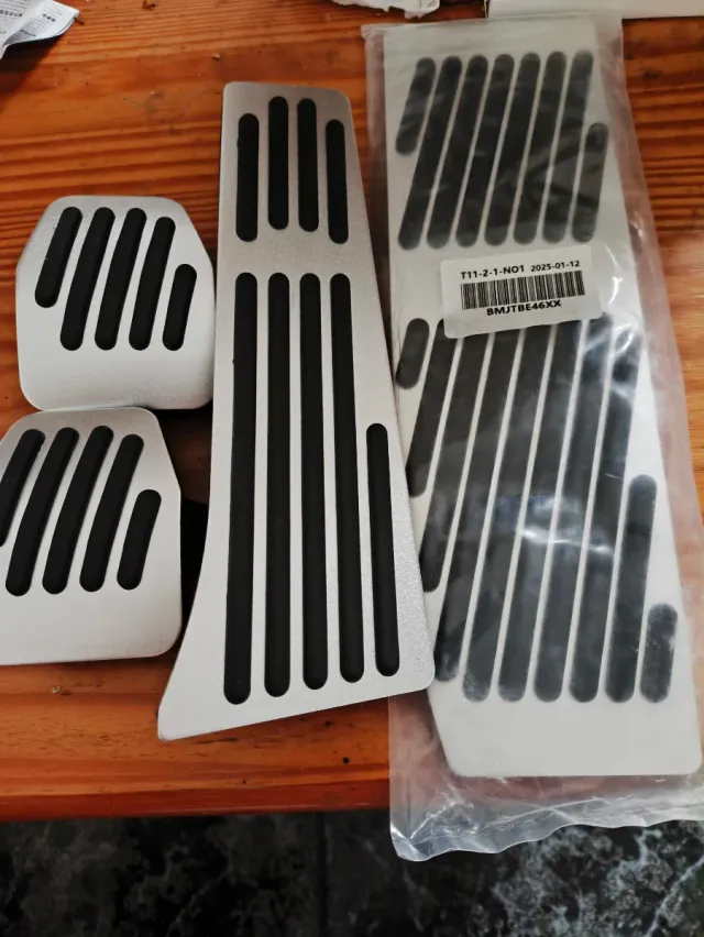 Pedales de camión de aluminio