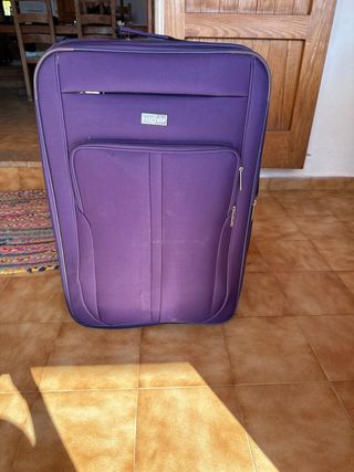 Maleta grande morada Flytrip con extensión