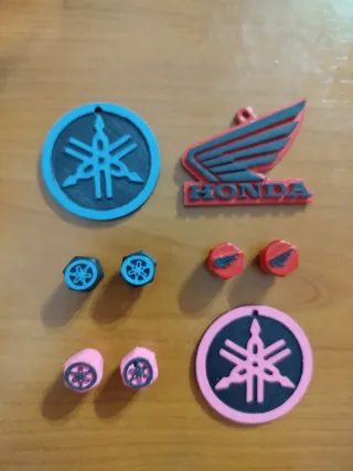 Portachiavi e tappi per ruote personalizzati