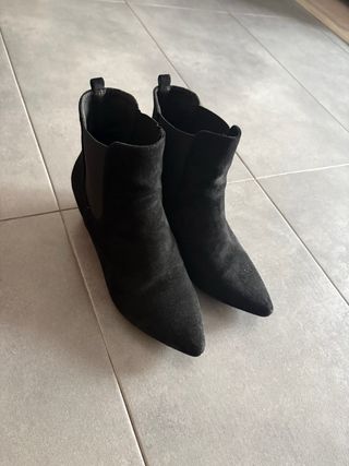 Botines negros ante talla 39
