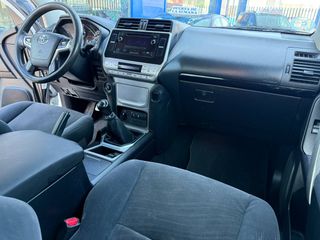 Toyota Land Cruiser 7 PLAZAS