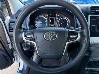 Toyota Land Cruiser 7 PLAZAS