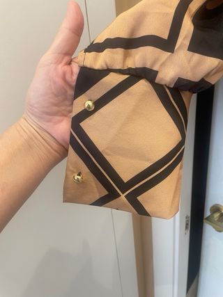 Blusa cuadros Camel y negro