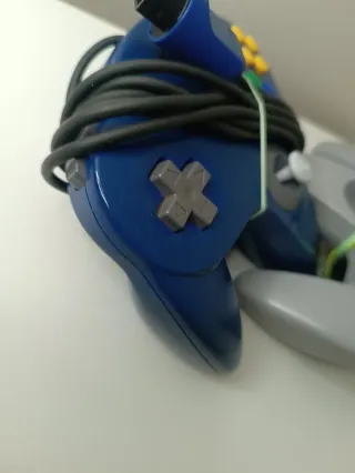Mandos N64. Buen estado. Joystick funcional.