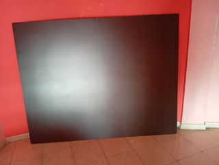 Panel de madera color wengue 
2metros x 1,50 metro