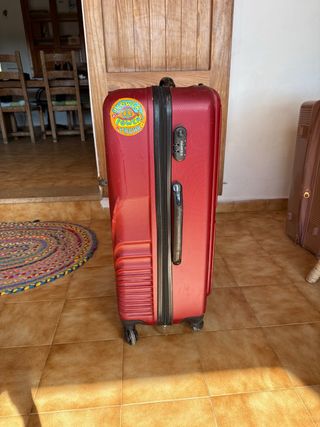Maleta grande roja