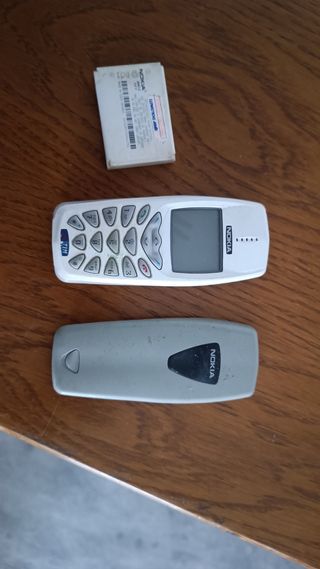 Nokia 3510 grigio/bianco NON FUNZIONANTE