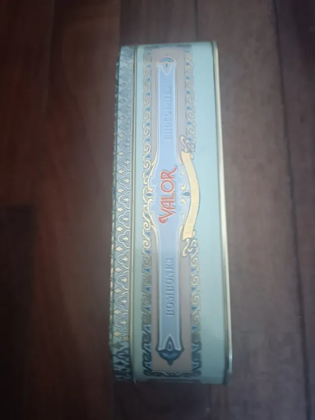 Scatola in metallo per cioccolatini Old Value