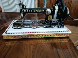Máquina de coser Singer antigua