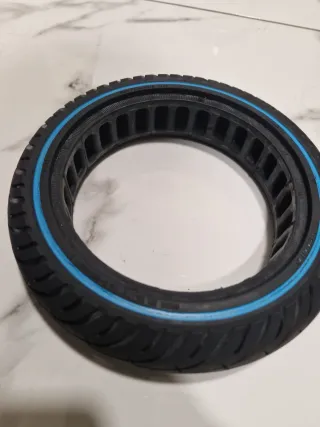 Neumático macizo patinete 8,5 (sin cámara)