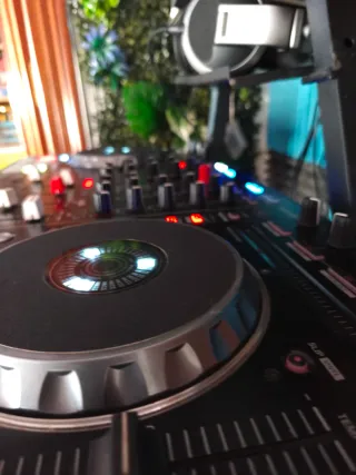 Controlador DJ Pioneer DDJ-SX2