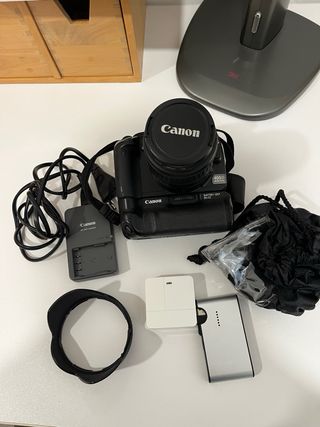 Fotocamera Canon 400D + 2 batterie