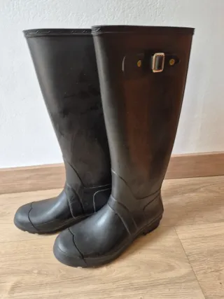 Botas de agua negras altas