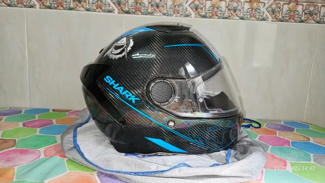 Casco de moto Shark carbono silicium