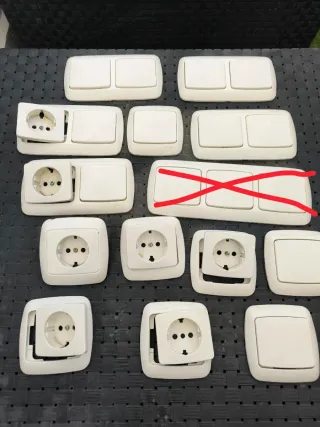 Enchufes e interruptores Niessen Arco