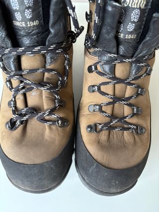 Botas de Montaña Bestard Marrones y Negras