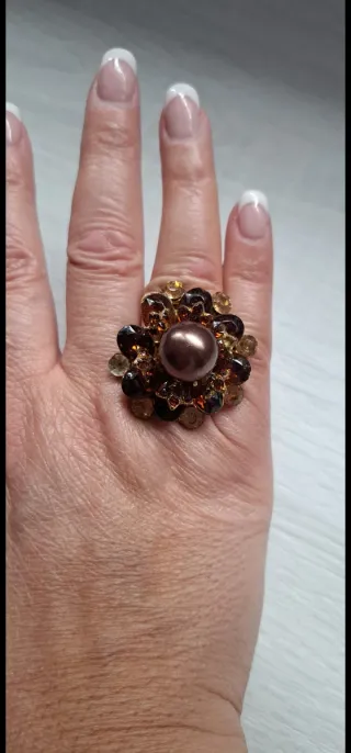 Anillo Ajustable Flor Perla Marrón Dorado