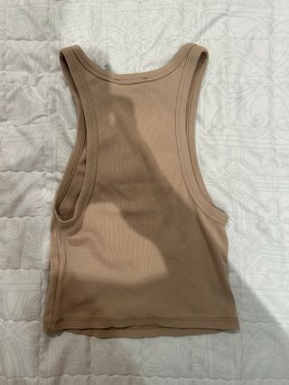 Top Zara sin mangas marrón