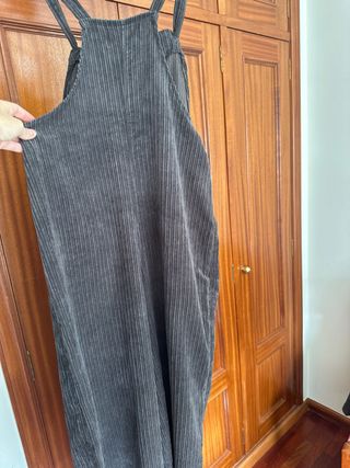Peto de pana gris