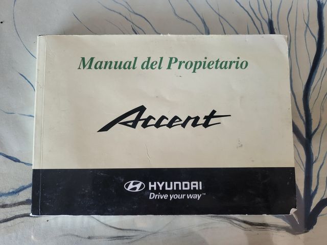 Manual del Propietario Hyundai Accent