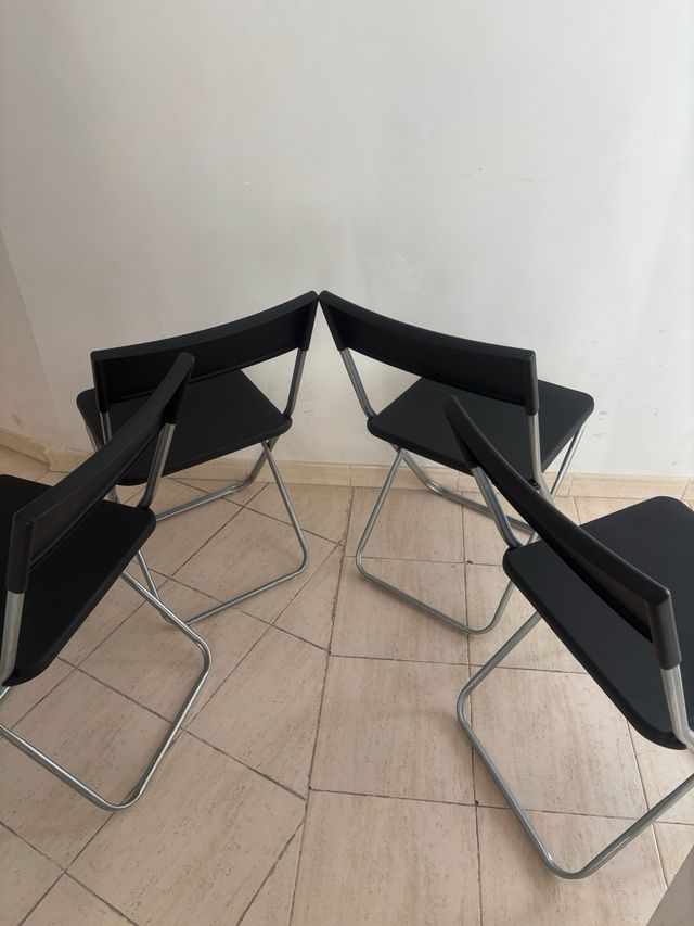 4 Sillas Plegables IKEA Negras + Cojines