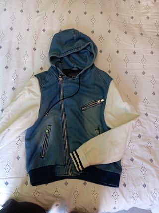 Sudadera Zara estilo americano


