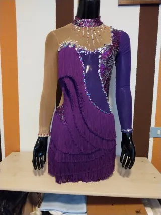 Maillot de baile morado y beige con flecos