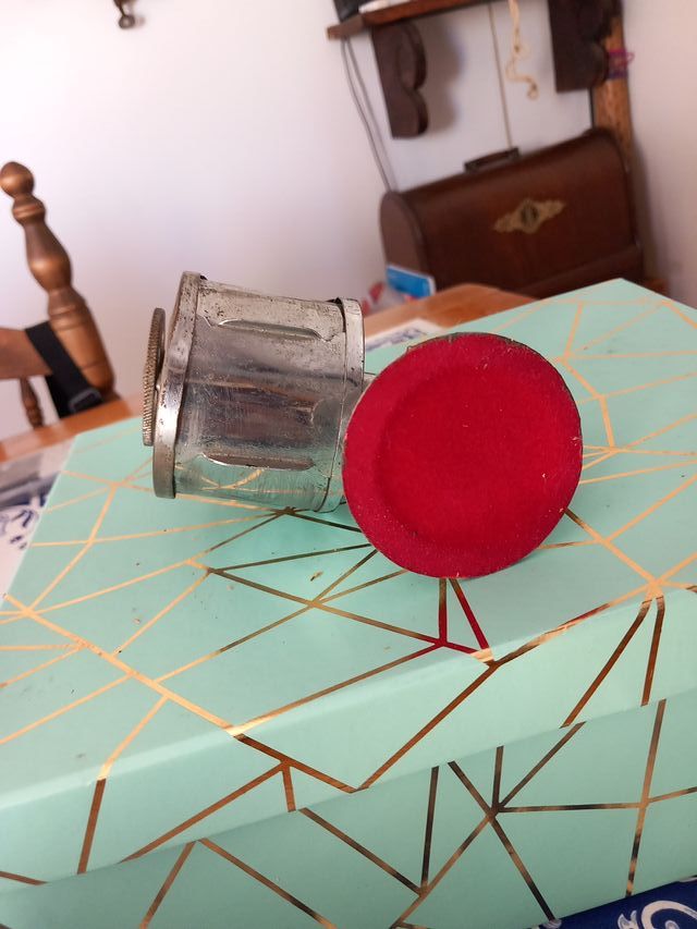 Sacapuntas antiguo El Casco