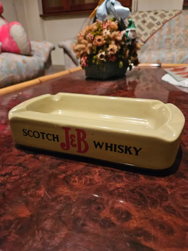Portacenere Vintage J&B Whisky