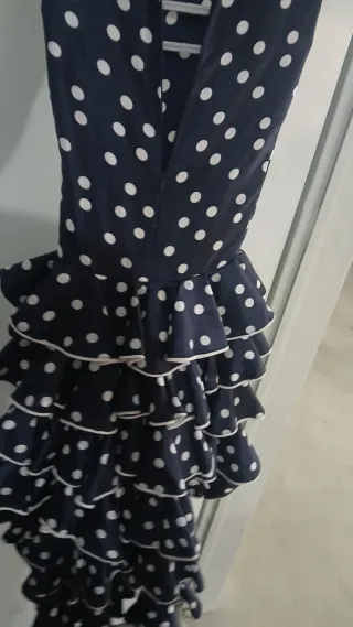 Traje de Sevillana azul con lunares blancos