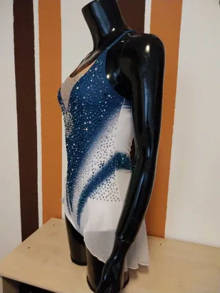 Maillot patinaje y baile azul y blanco