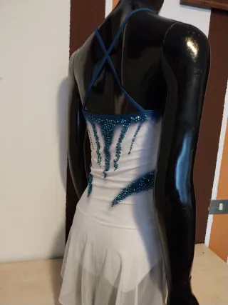 Maillot patinaje y baile azul y blanco
