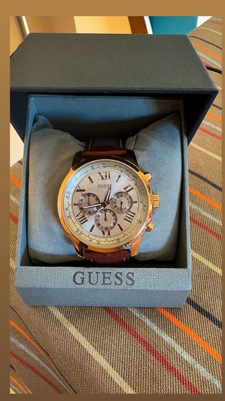 Reloj Guess Dorado y Marrón