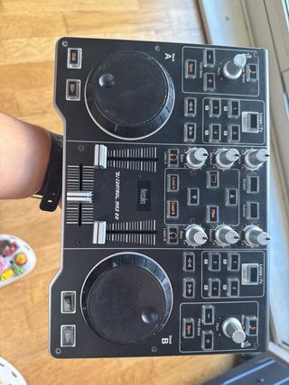 Controlador DJ Hercules MP3 E2