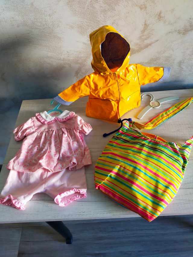 Ropa y complementos muñecas