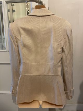 Chaqueta Zara Beige Elegante