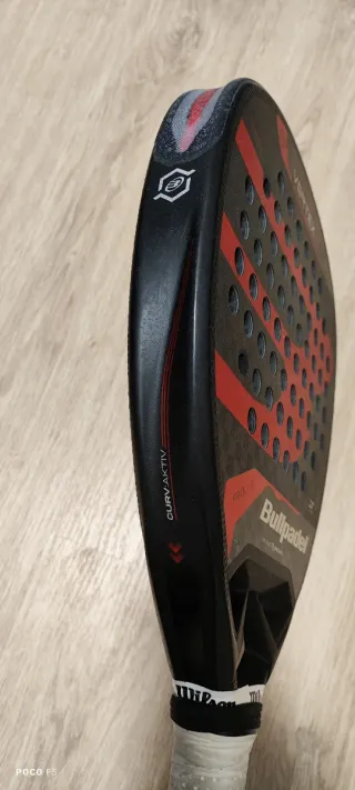 Pala Pádel Bullpadel Vertex 04