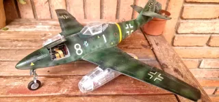 Maqueta avion Messerschmitt 262 1/32 montada