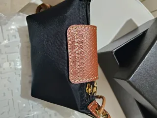 Monedero Longchamp Negro y Marrón