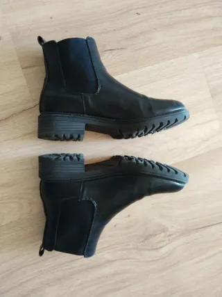 Botines negros talla 37