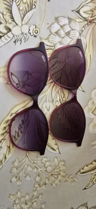 Pantallas, Gafas Afflelou Moradas