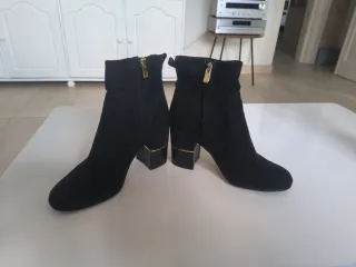 Botas tacón negras talla 38
