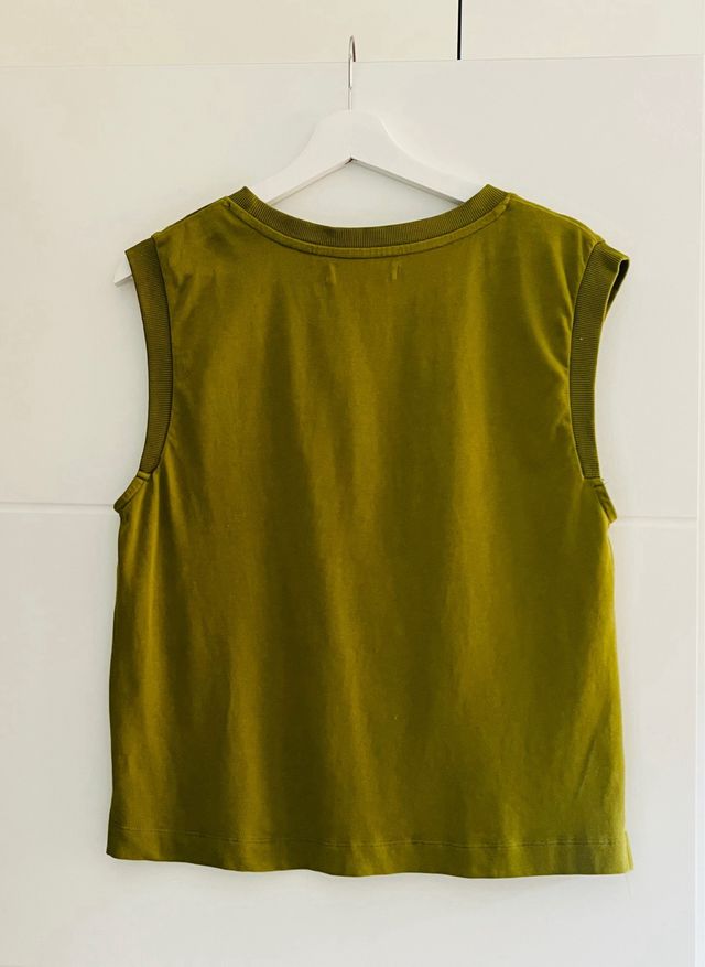 Camiseta Sunshine verde sin mangas