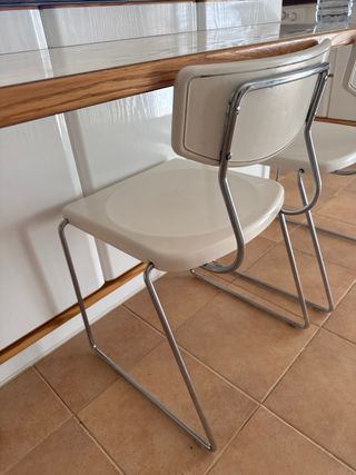 4 Sillas cocina vintage blancas y plateadas