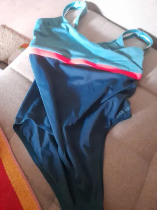 Bañador Decathlon Azul y Turquesa