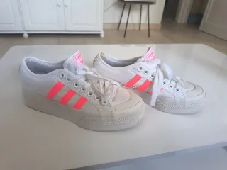 Zapatillas Adidas Blancas y Rosas Talla 39